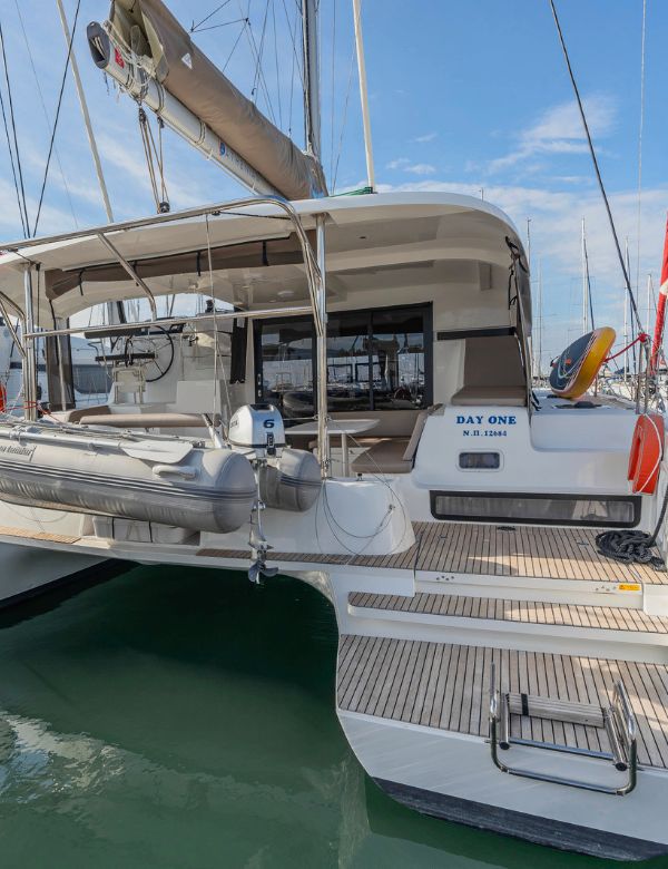 Athenian Yachts- S/Cat Day One, Lagoon 42 2020